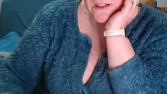 xmyriamx online show from April 2026 08:17:01 AM