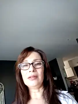 Danatetas online show from April 2026 02:11:02 PM