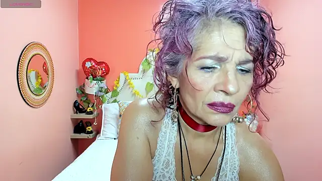Snapshot of Dalila_Najjar_ chatting on April 2026 02:06:02 PM Dalila Najjar online show from April 2026 02:06:02 PM