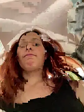 Snapshot of Lily_Viola chatting on June 2026 09:14:01 AM Lily Viola online show from June 2026 09:14:01 AM