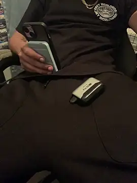 Snapshot of PRBoricua787 chatting on April 2026 02:18:01 AM PRBoricua787 online show from April 2026 02:18:01 AM