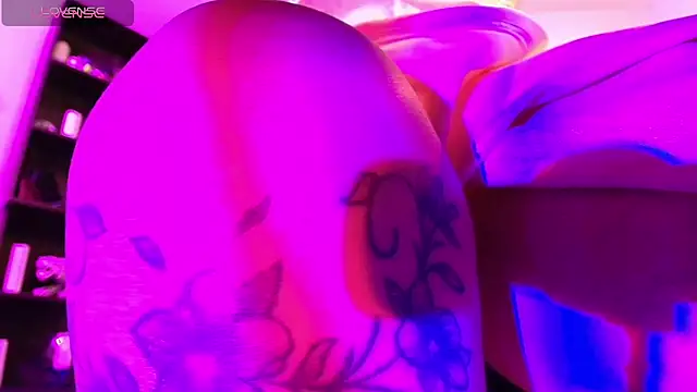 Sweet lenna online show from February 2026 07:33:02 PM