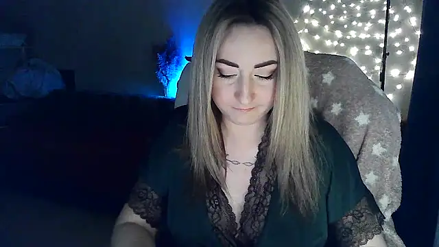 FoxyAnn12 online show from April 2026 12:29:02 PM