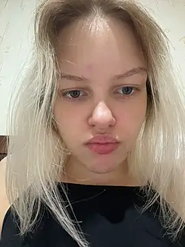 Snapshot of AshleyMur chatting on July 2026 05:09:02 AM AshleyMur online show from July 2026 05:09:02 AM