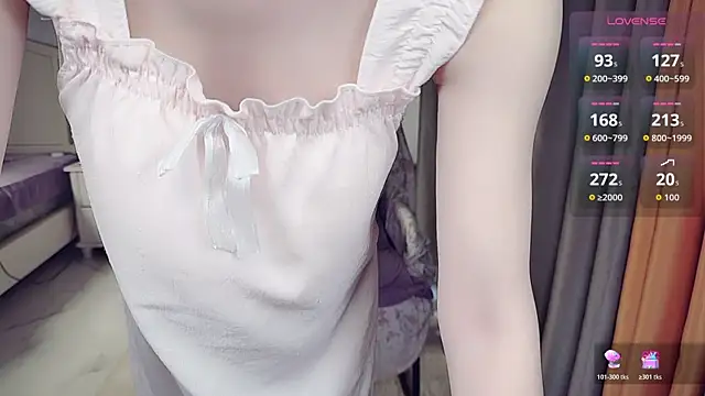 NolanMia online show from April 2026 11:18:02 PM