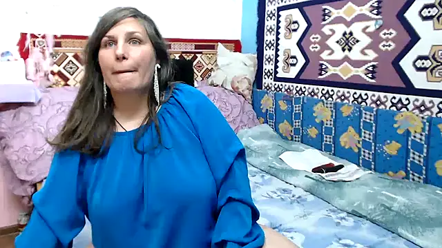 Adelinemilf online show from June 2026 03:54:01 PM