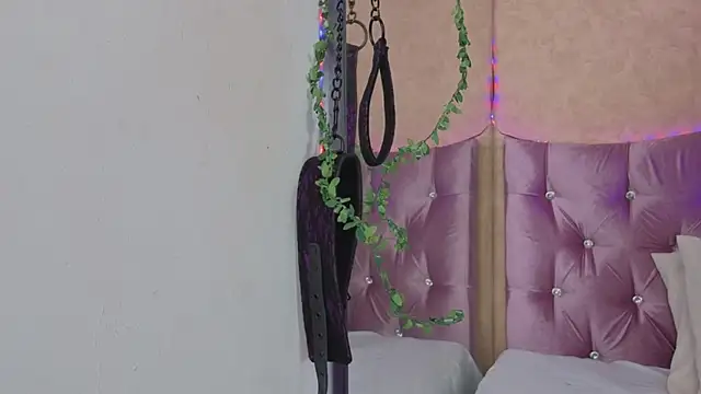 Missy 22  online show from March 2026 01:58:02 PM