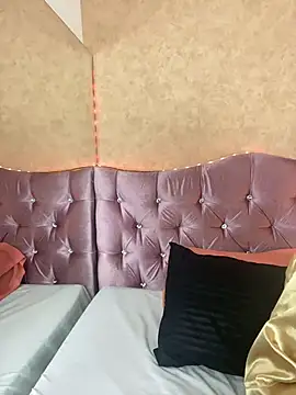 Missy 22  online show from March 2026 01:33:01 PM