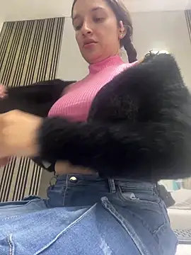 Violett hott  online show from April 2026 11:47:01 AM