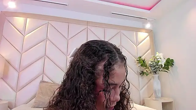 CamilaCastillo online show from March 2026 07:42:01 PM