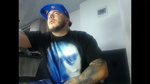 Snapshot of Nero_VanHelsing chatting on February 2026 05:06:01 AM Nero VanHelsing online show from February 2026 05:06:01 AM