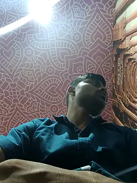 Snapshot of HadDrawers chatting on March 2026 01:05:02 PM HadDrawers online show from March 2026 01:05:02 PM