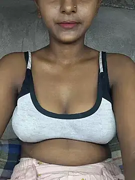 Royal-girl78 online show from July 2026 03:51:01 PM