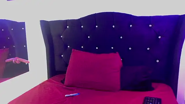 Angel adrien online show from April 2026 12:54:01 PM