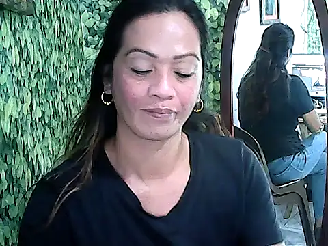 Simplewild21 online show from January 2026 05:43:01 AM