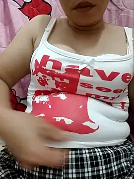 linhha23 online show from March 2026 06:18:02 AM