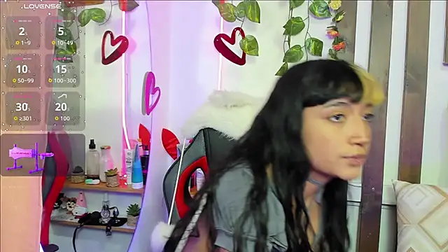 Snapshot of MeowMota_ chatting on June 2026 07:08:02 PM MeowMota online show from June 2026 07:08:02 PM