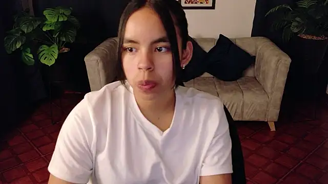 SofiaMante  online show from March 2026 09:43:01 PM