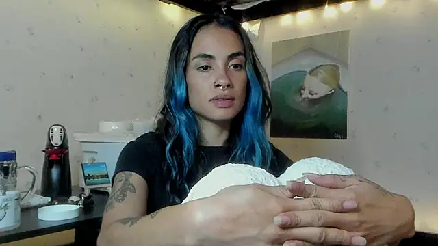 azula lillet online show from June 2026 09:45:01 PM