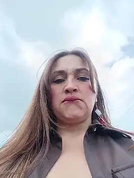 Alejandra N online show from April 2026 03:31:01 PM