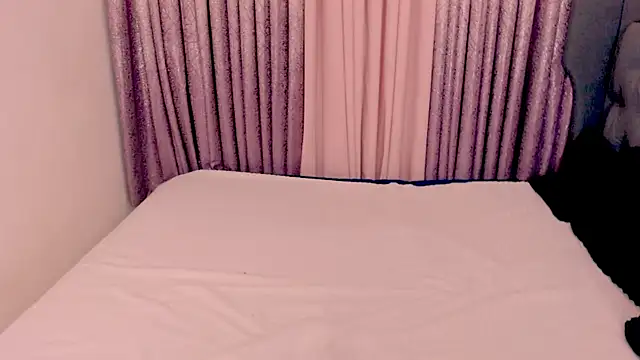 Snapshot of savanna_pleasure chatting on June 2026 09:06:02 AM savanna pleasure online show from June 2026 09:06:02 AM
