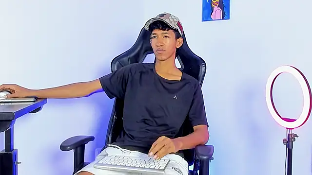 neitan miller  online show from June 2026 01:39:02 PM