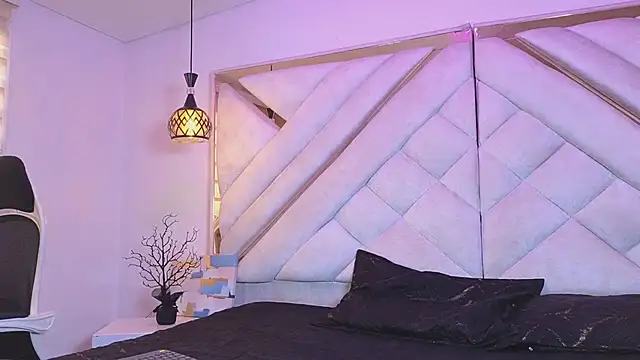 zoevg online show from March 2026 12:49:01 PM