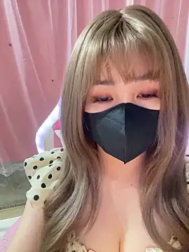 -Violet-t online show from April 2026 01:07:01 PM