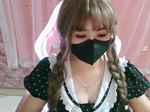 -Violet-t online show from July 2026 01:13:01 PM