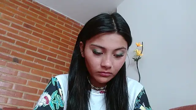 Snapshot of Lia_rouse04 chatting on June 2026 01:23:01 PM Lia rouse04 online show from June 2026 01:23:01 PM