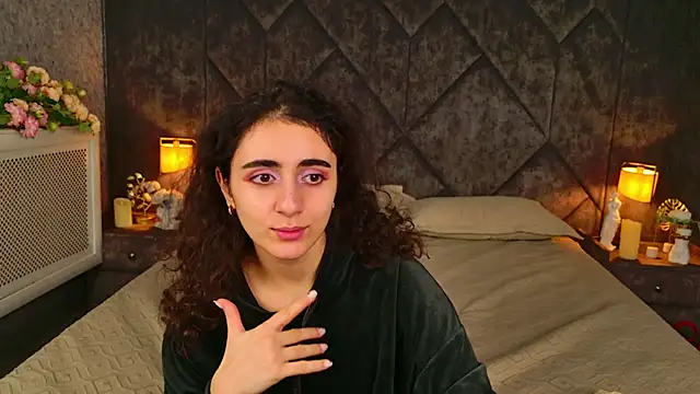 Susan Fors online show from April 2026 05:35:02 AM