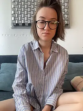 Persephone Kore online show from April 2026 11:05:02 AM