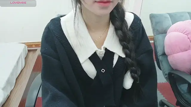 Bee bee1 online show from February 2026 06:00:02 AM