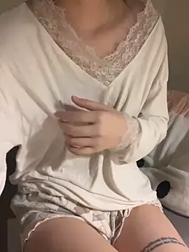 Linaa sexxy online show from April 2026 04:35:01 PM