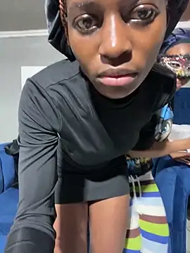 CreamyCupCake 96 online show from April 2026 11:24:02 AM