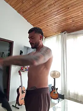 FrancoRossi  online show from February 2026 06:28:02 PM