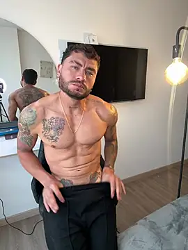 FrancoRossi  online show from April 2026 01:36:02 PM