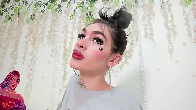 lizz lunna online show from April 2026 08:31:02 PM