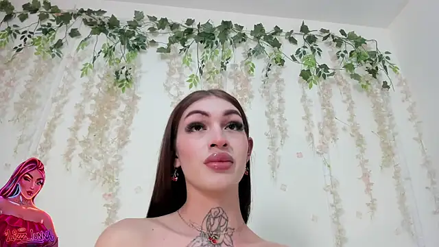Snapshot of lizz_lunna chatting on June 2026 08:44:01 PM lizz lunna online show from June 2026 08:44:01 PM