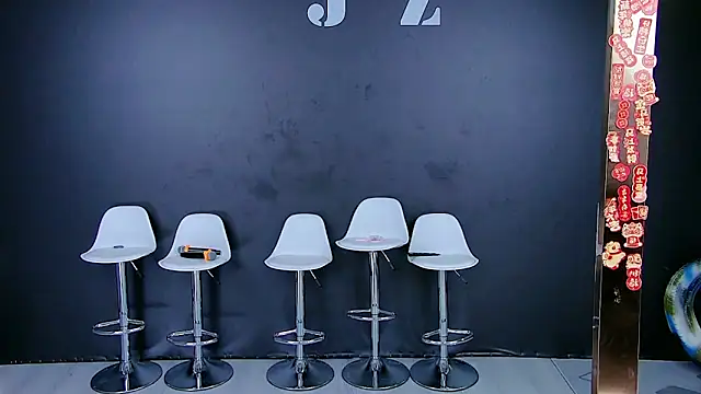 D-lucky2 online show from March 2026 11:35:01 AM