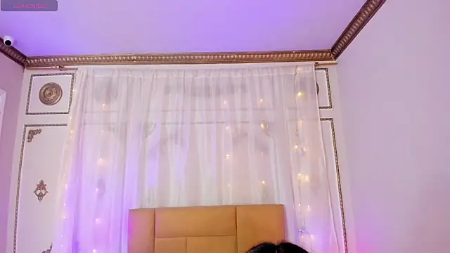 Jenifer James online show from March 2026 07:32:02 PM