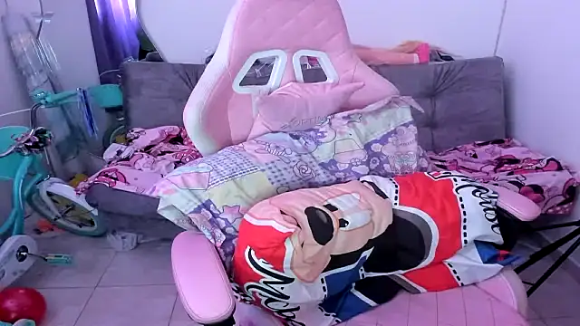 jenniferbodys online show from April 2026 05:10:02 PM