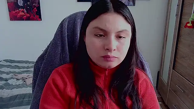 yessica gomez01 online show from April 2026 07:10:01 PM