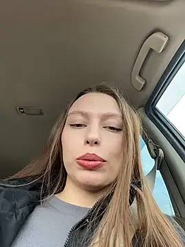 LeiaMood online show from April 2026 05:13:01 AM