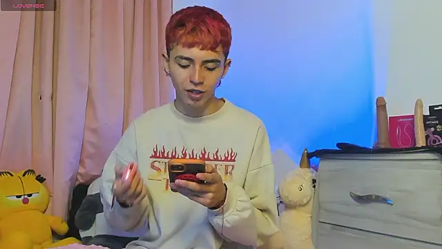 Maiky Cooper01 online show from February 2026 10:33:01 AM