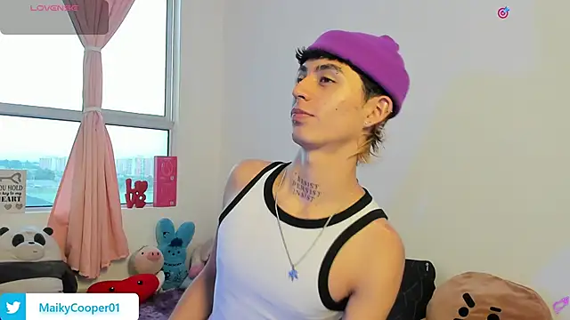 Maiky Cooper01 online show from April 2026 04:58:02 PM