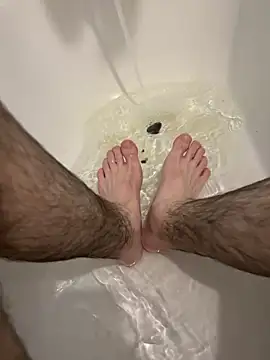 BrownBull0909 online show from April 2026 02:21:01 PM