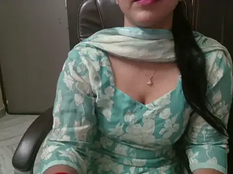 Snapshot of Adaa7 chatting on June 2026 08:57:02 PM Adaa7 online show from June 2026 08:57:02 PM
