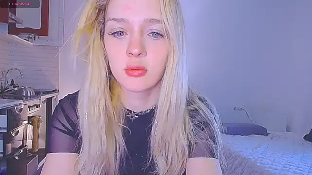 sailormoon666  online show from April 2026 04:56:01 AM