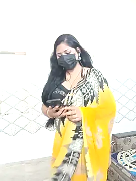 Cute purnima143 online show from May 2026 05:07:02 PM